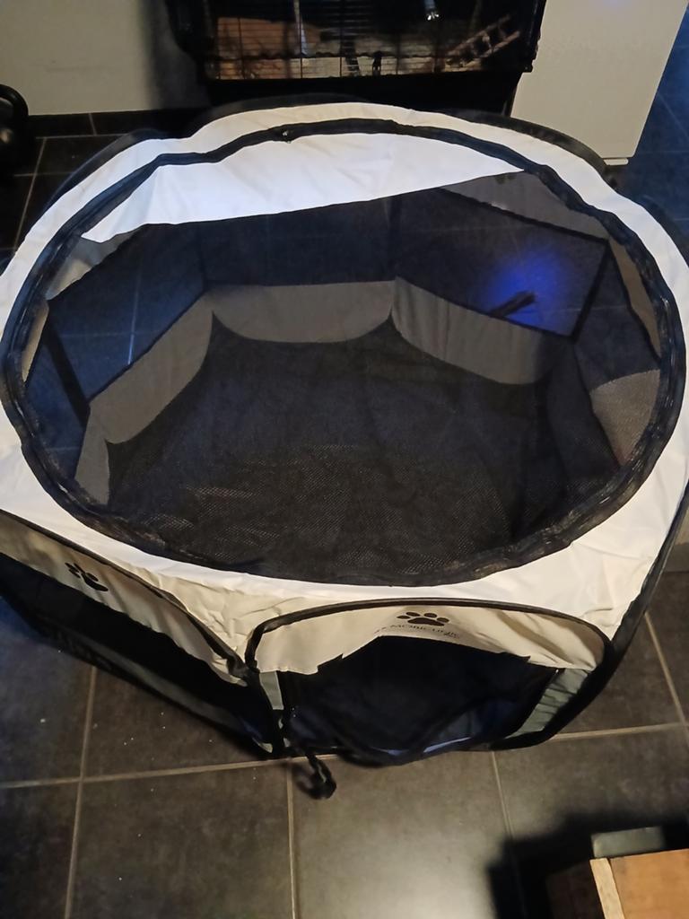 Hondenbox opvouwbaar, Dieren en Toebehoren, Hondenbenches, Ophalen