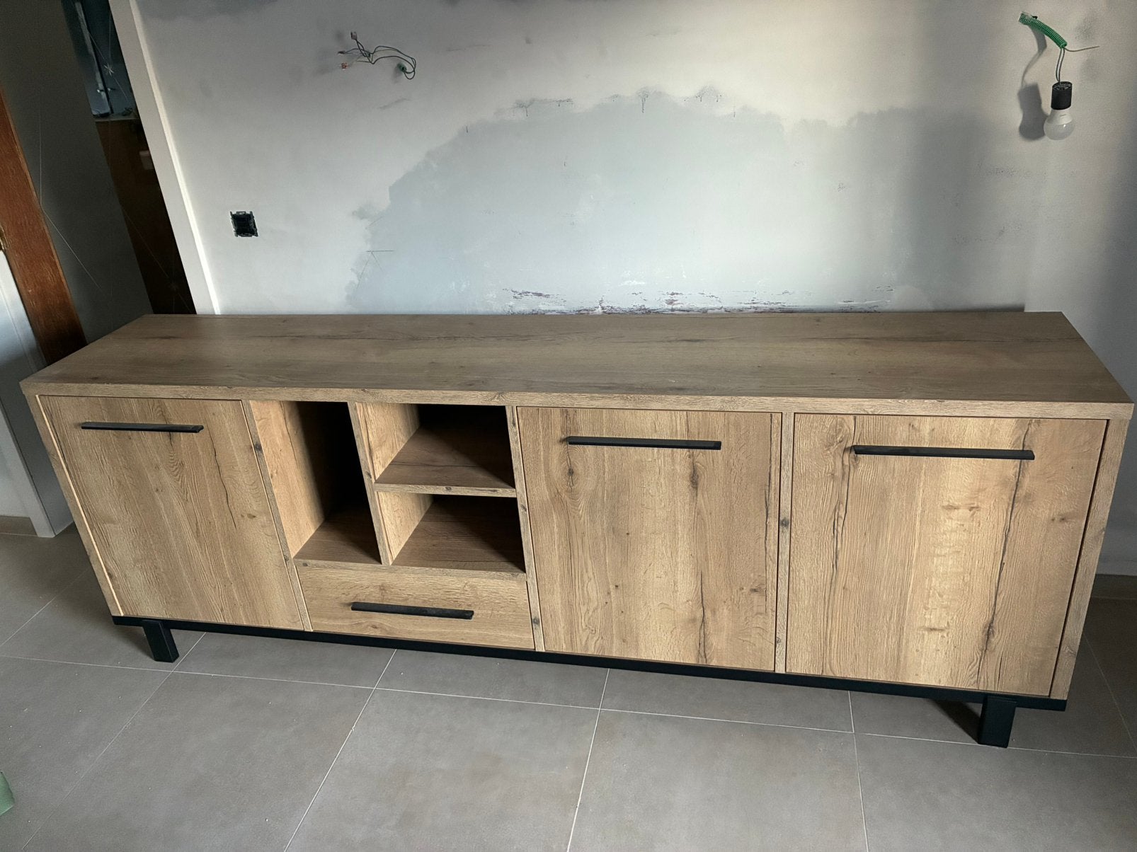 Woody Dressoir, Ophalen, Zo goed als nieuw