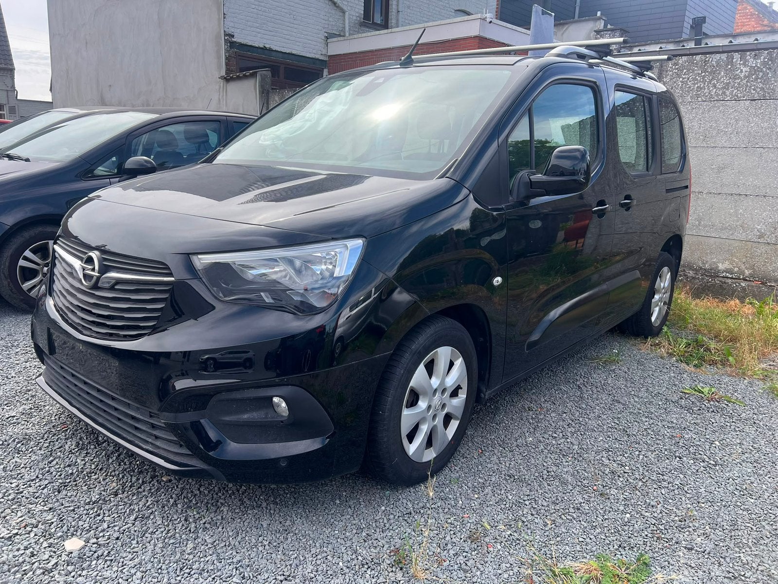 Opel combo 1.5 D * 2018 * ACCIDENTÉE, Autos, Opel, Achat, Entreprise, Boîte manuelle, Noir