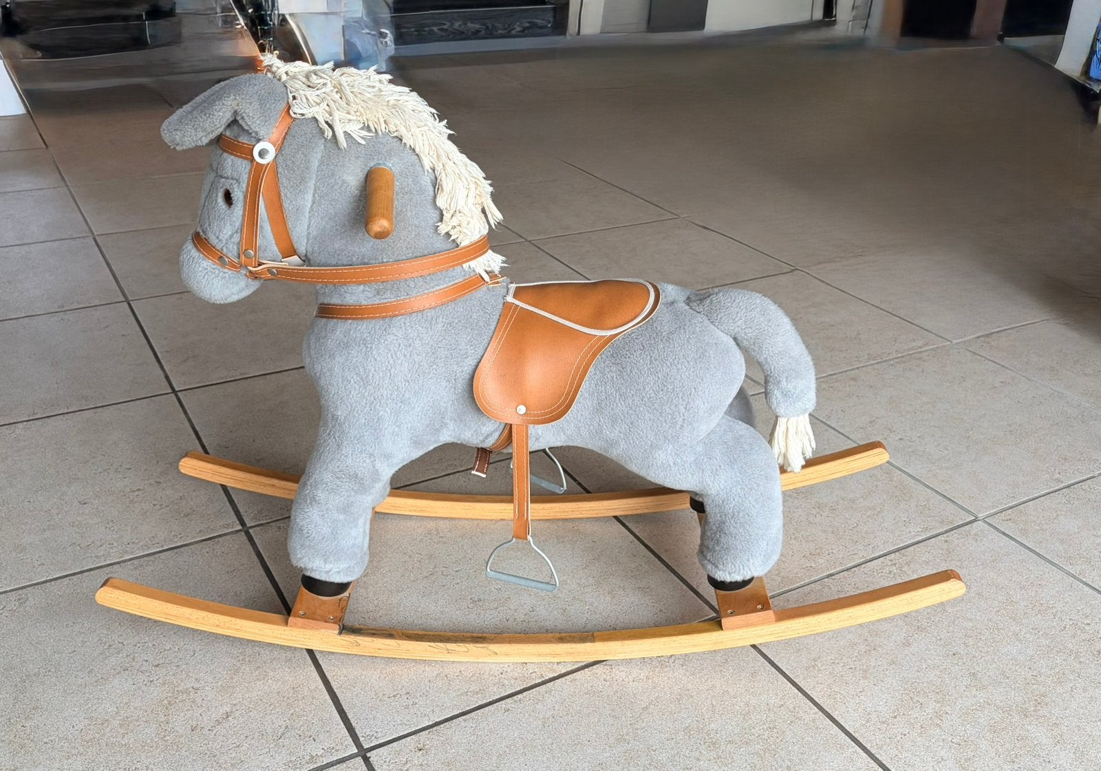 Superbe cheval de bois, Ophalen, Zo goed als nieuw