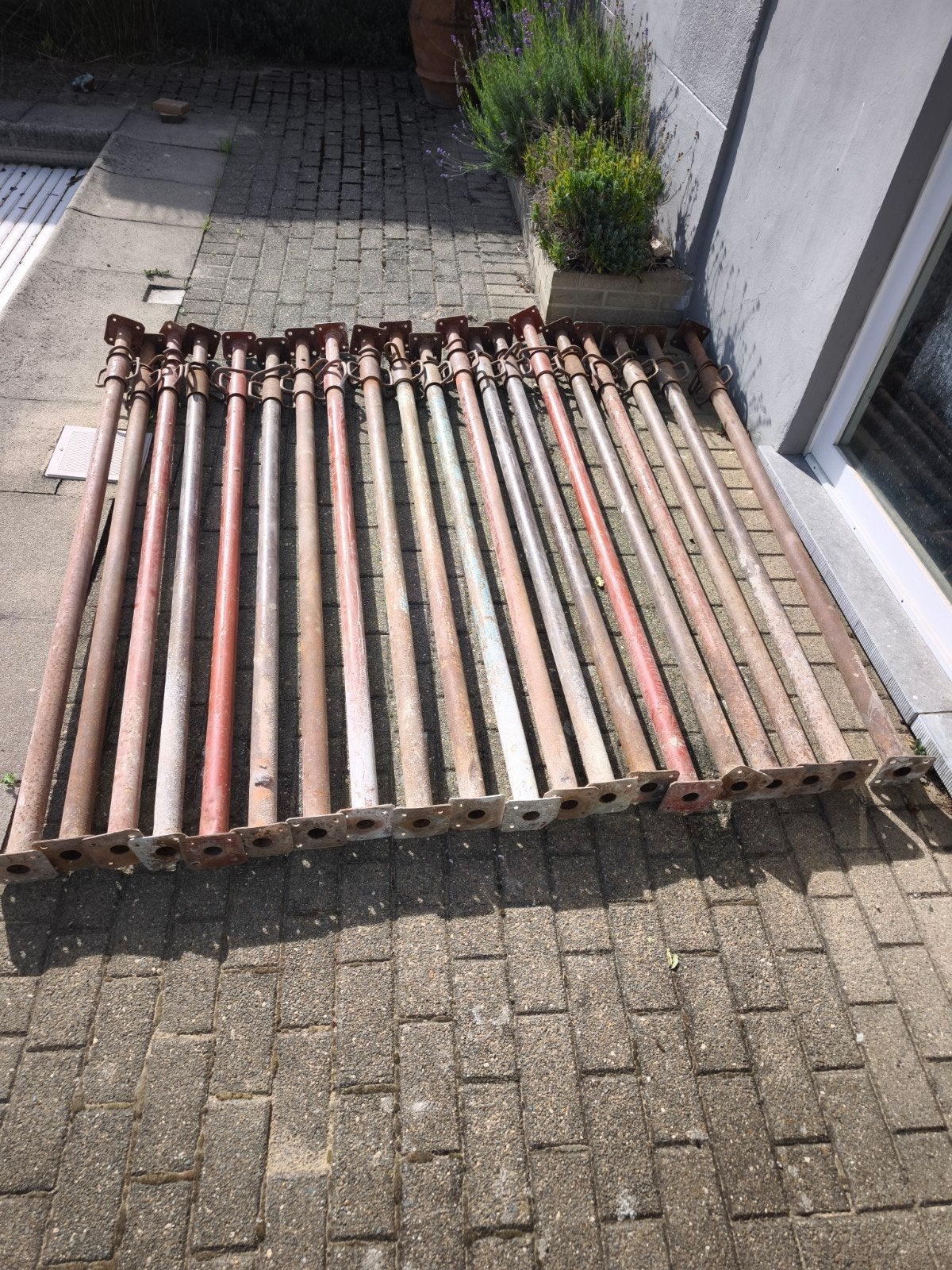 Lot de 20 étançons de chantier 2,00 à 3,55 m, Doe-het-zelf en Bouw, Ophalen