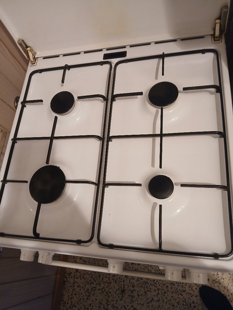 Cuisinière gaz Bosch, Electroménager, Gaz, 4 zones de cuisson, Enlèvement, Utilisé