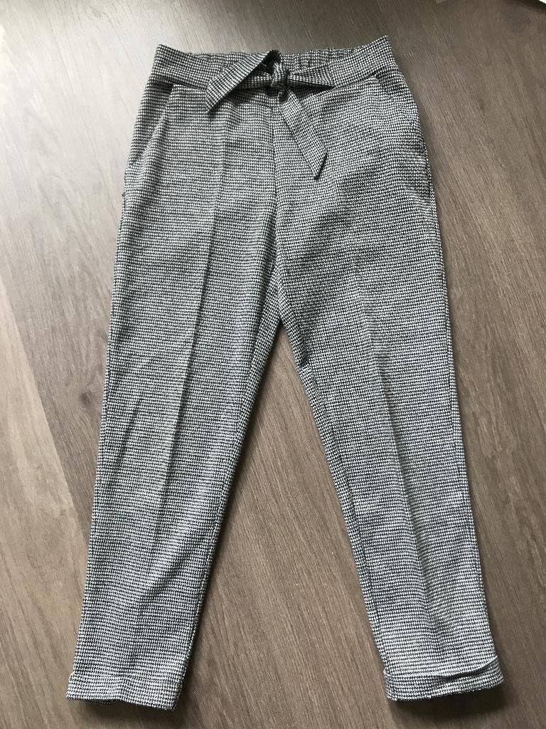 Broek Maat 146, Ophalen, Zo goed als nieuw, Meisje, Broek