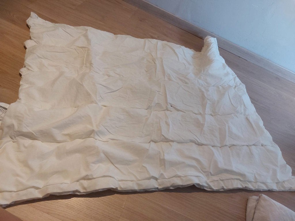 Donsdeken babybed, Kinderen en Baby's, Kinderkamer | Beddengoed, Gebruikt, Wit, Ophalen of Verzenden, Deken of Dekbed