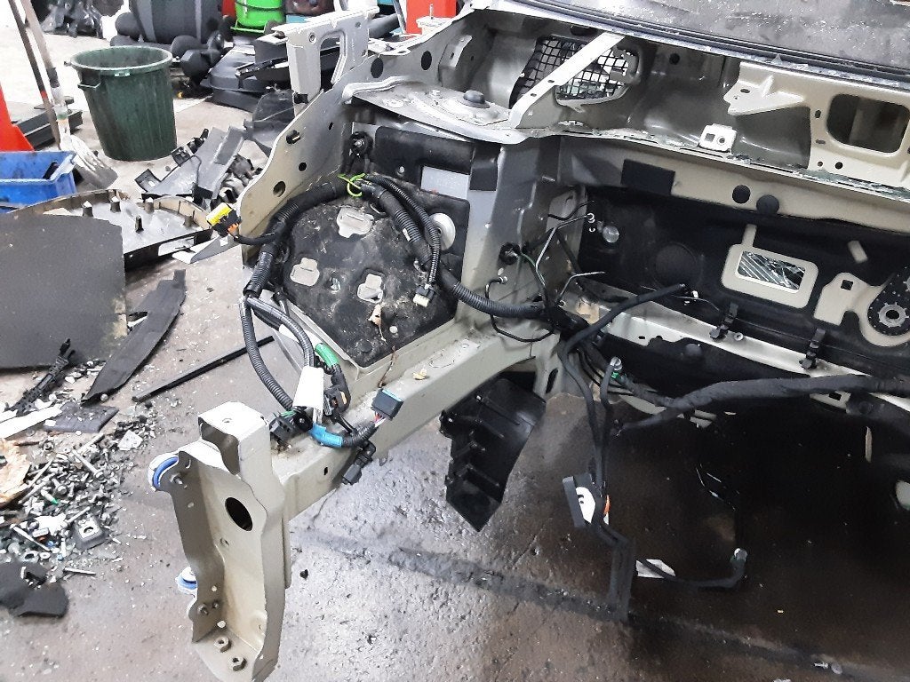 PARE BOUE AVANT DROIT Peugeot 3008 II (M4 / MC / MJ / MR), Garde-boue, Mevr. I. Hauben, Utilisé, Avant