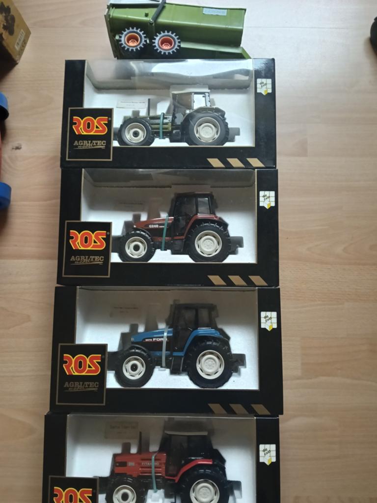 4 tractoren en 1 aanhangwagen, Kinderen en Baby's, Ophalen