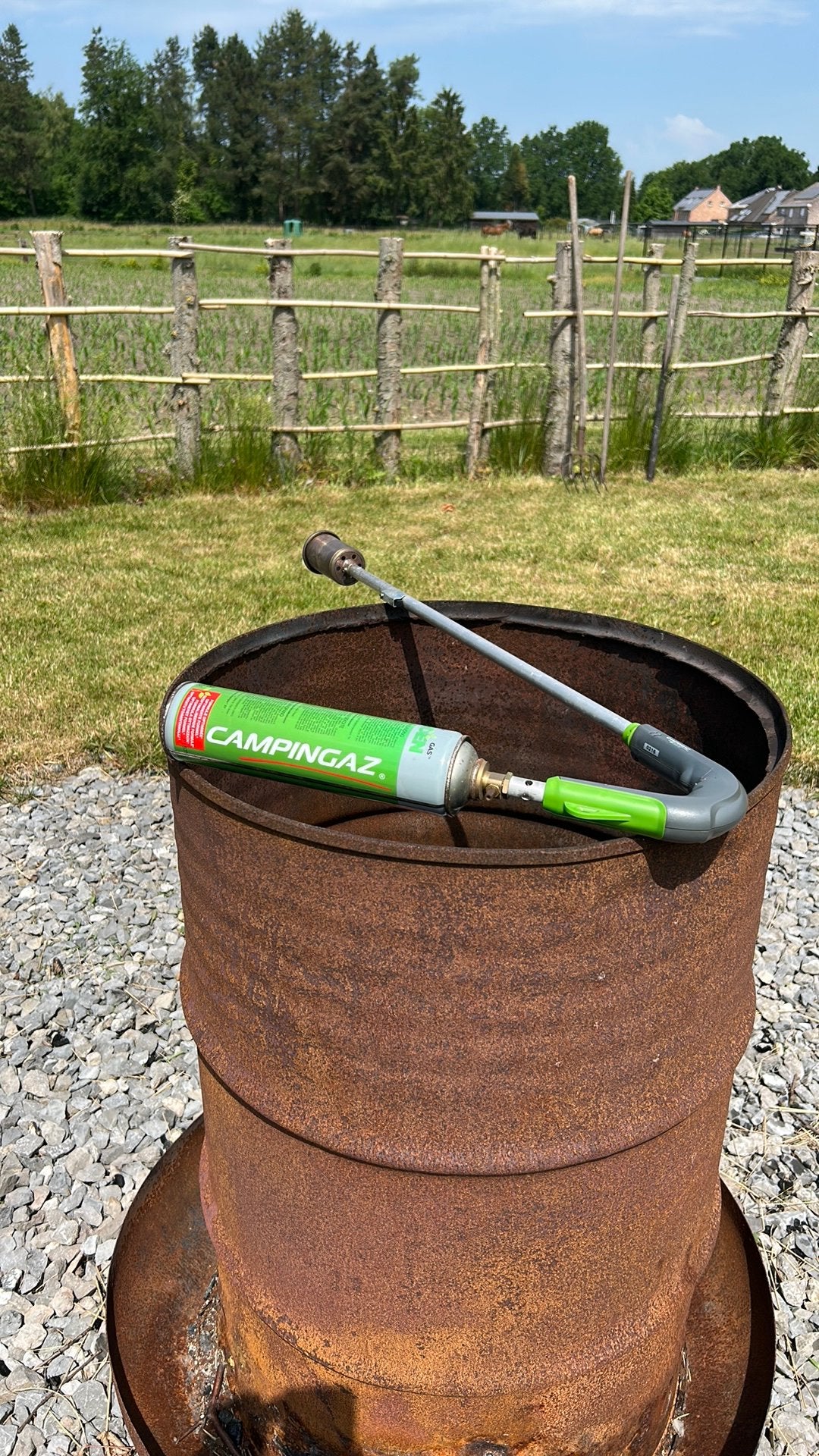 Onkruidbrander, Ophalen, Zo goed als nieuw