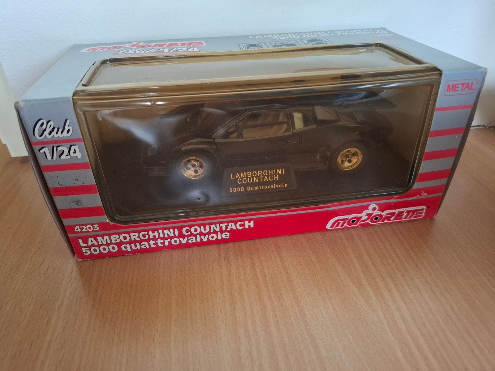 Majorette Lamborghini Countach Club 1/24, Hobby & Loisirs créatifs, Enlèvement, Comme neuf, Voiture, Autres marques