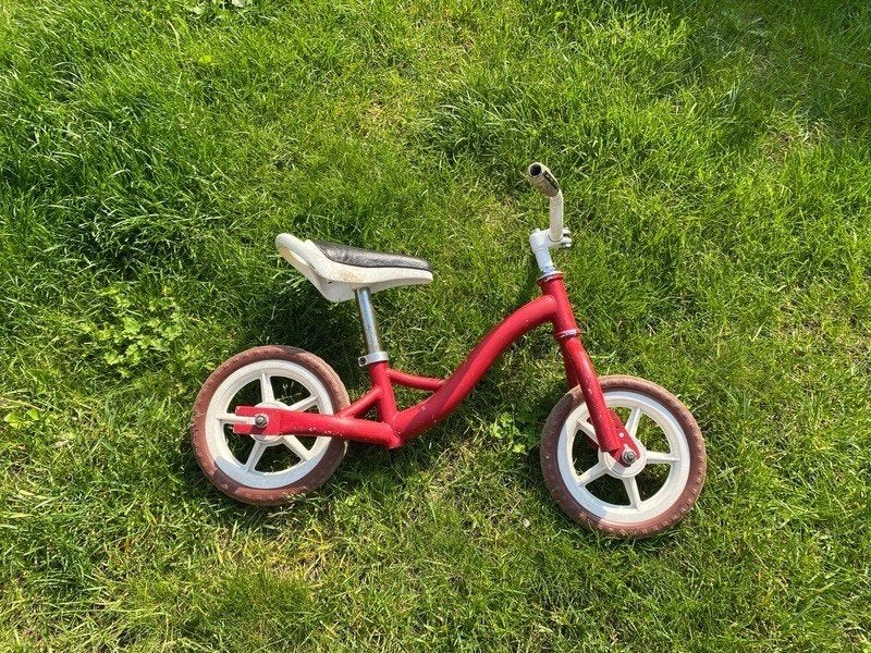 Vélo d'équilibre robuste - Look vintage, Vélos & Vélomoteurs, Enlèvement, Utilisé, Moins de 16 pouces