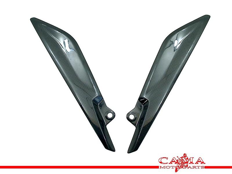 RESERVOIR CACHE CARBON Speed Triple R 1050 2016-2018, Dhr. S. di Majo, Utilisé, Info@cama-motorparts.nl, P.J. Troelstraweg 8 8
3144 CX  MAASSLUIS, NL