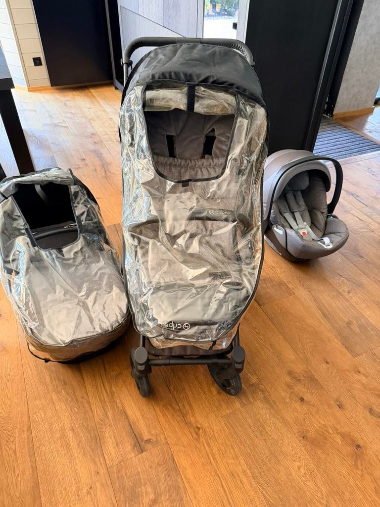 Poussette Cybex 3+1 platine +base fixe isofix, Enlèvement, Comme neuf
