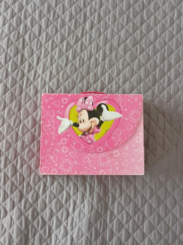 Minnie Mouse puzzelset (3 stuks) in handige kofferdoos, Ophalen of Verzenden, Gebruikt