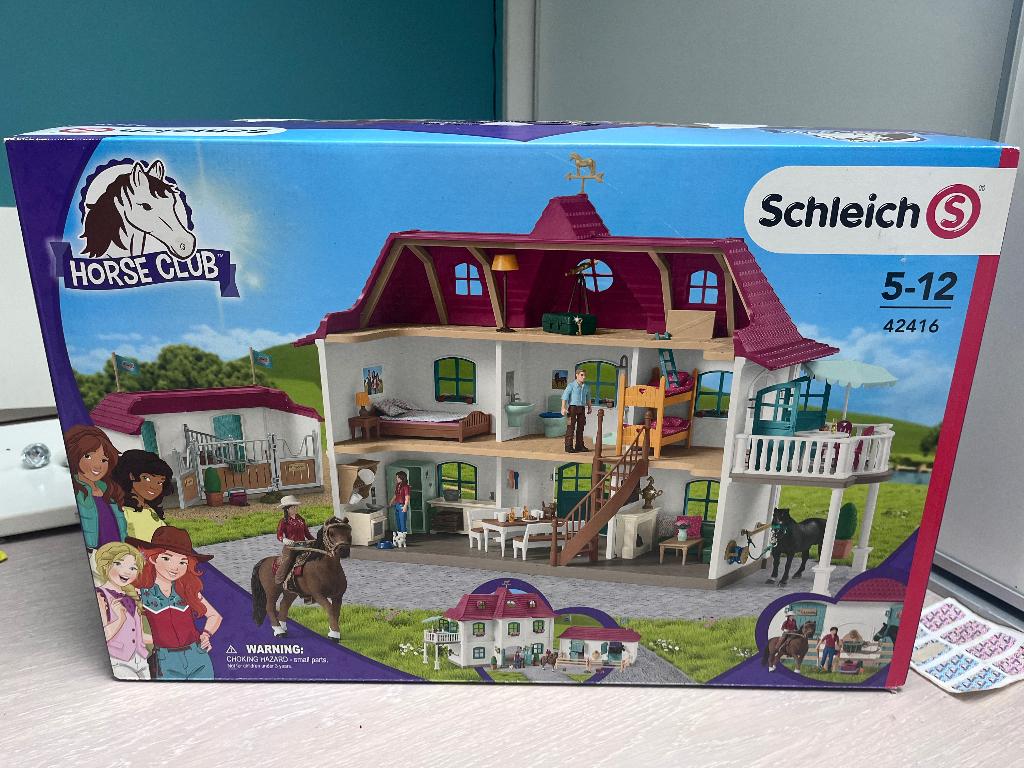 Schleich horseclub huis met stal, Ophalen, Zo goed als nieuw