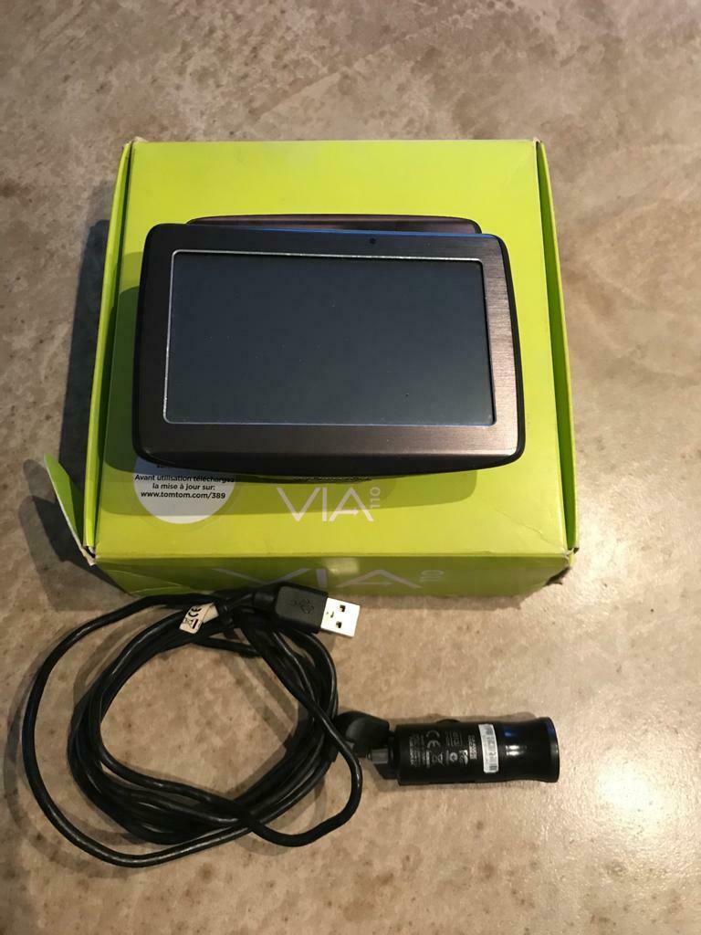 GPS TomTom VIA 110, Zo goed als nieuw
