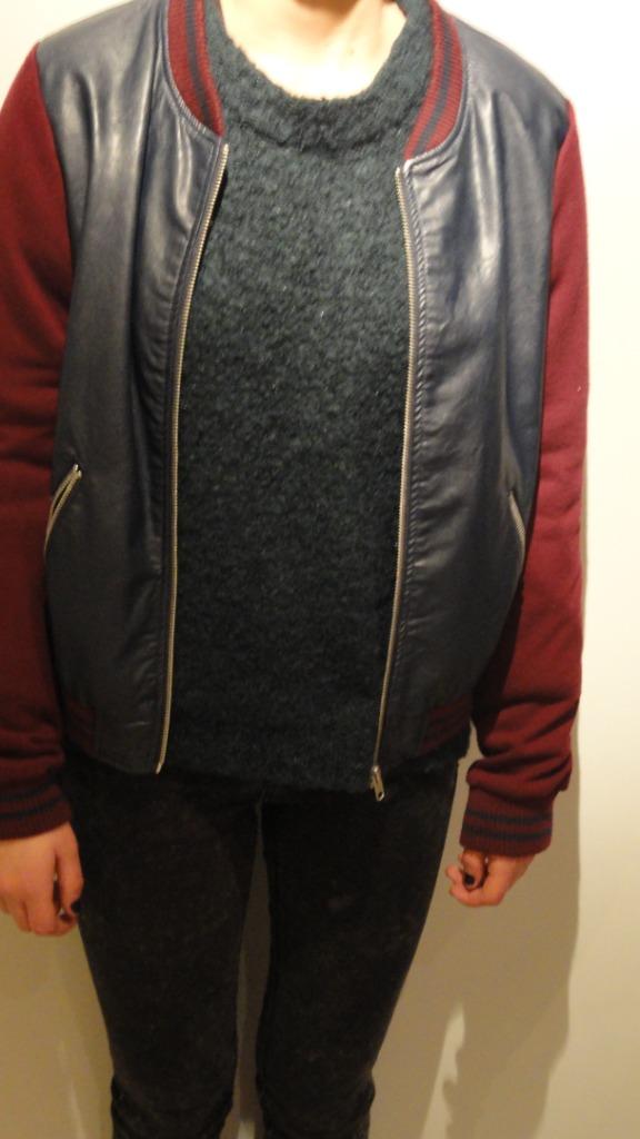 Nep leren vest met bordeaux mouwen in stof, maat 38, Kleding | Dames, Maat 38/40 (M), Atmosphere, Blauw, Ophalen of Verzenden