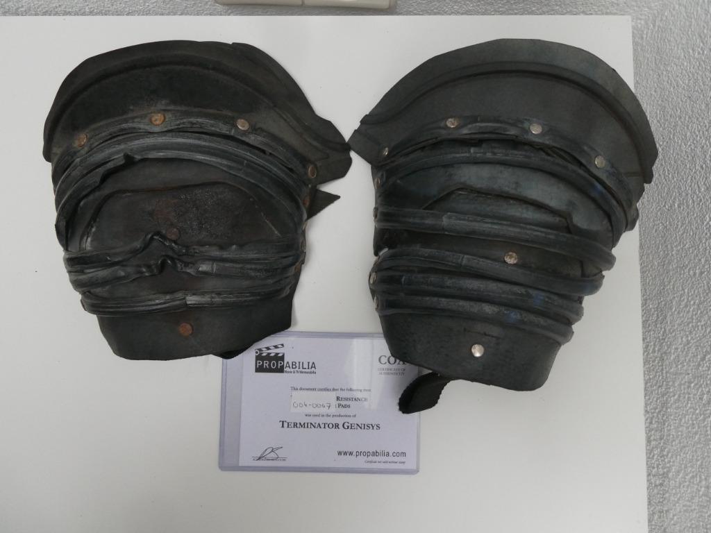 Terminator Genisys props shoulder pads (2 pieces), Gebruikt, Film