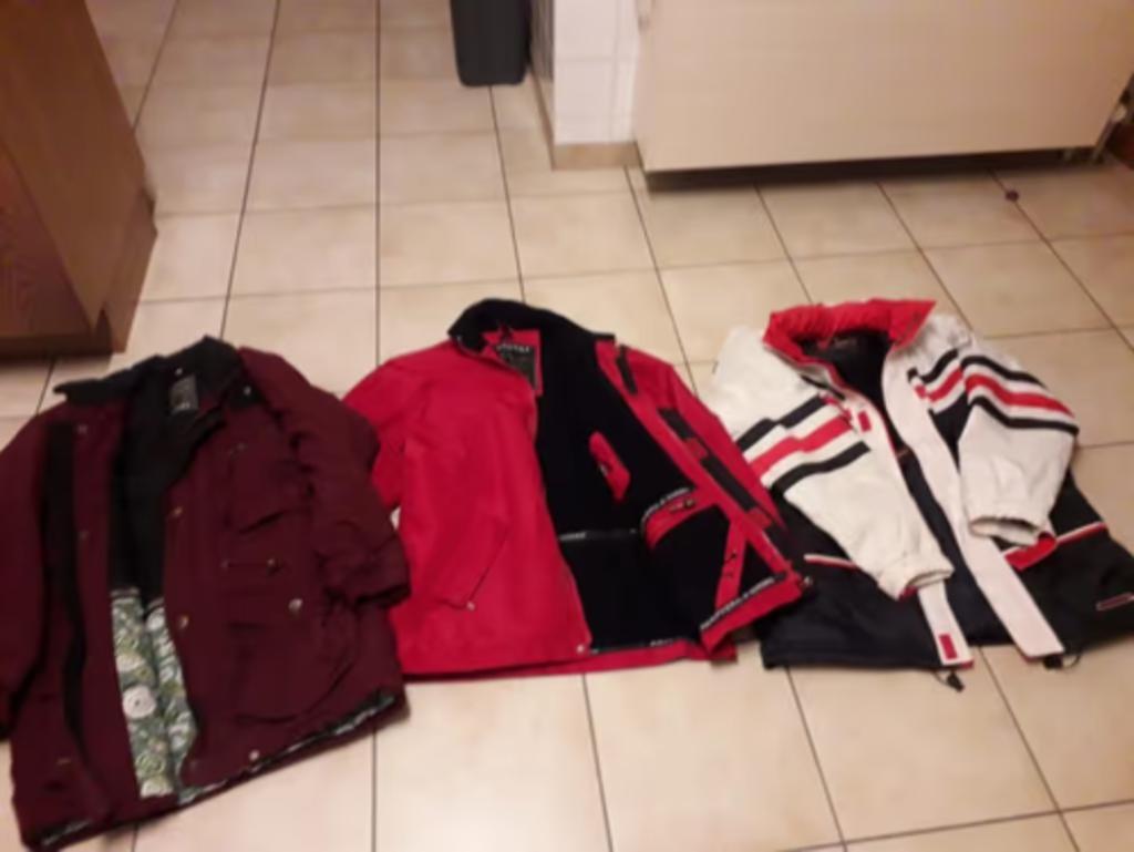 jassen 3 stuks kan ook deken twee persoonsbed erbij!, Ophalen of Verzenden, Zo goed als nieuw, Maat 56/58 (XL)