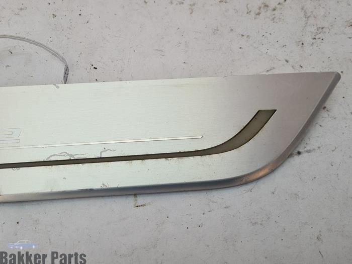 Marche-pied (list de couverture) gauche d'un BMW 7-Serie, -, 3 mois de garantie, Utilisé, -
