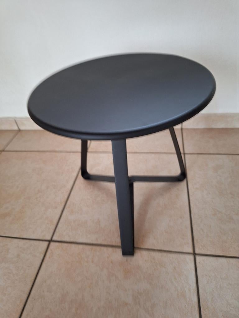 KLEINE RONDE TAFEL, Ophalen, Metaal of Aluminium, Rond, Nieuw