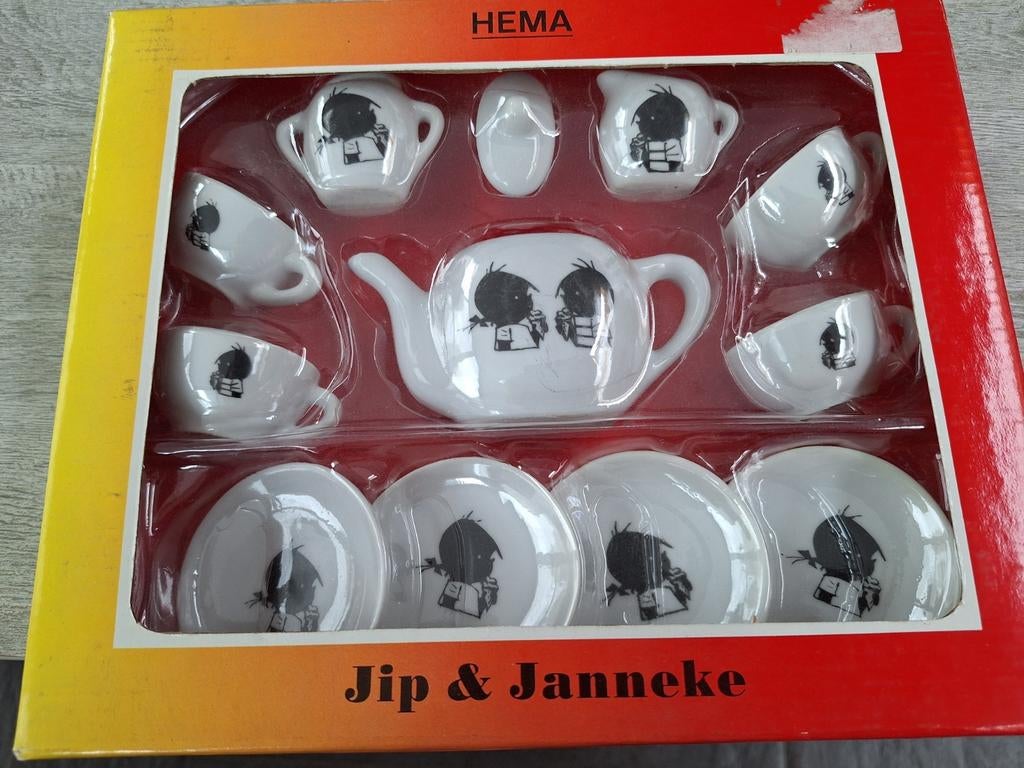 porseleinen servies Jip en Janneke, Enlèvement