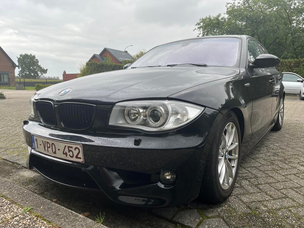 BMW E87 120i, Autos, Cuir, Achat, Boîte manuelle, Noir