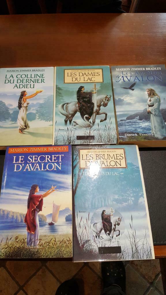 série complete : LE CYCLE D'AVALON 5 tomes _ marion ZIMMER, Ophalen of Verzenden, Gelezen