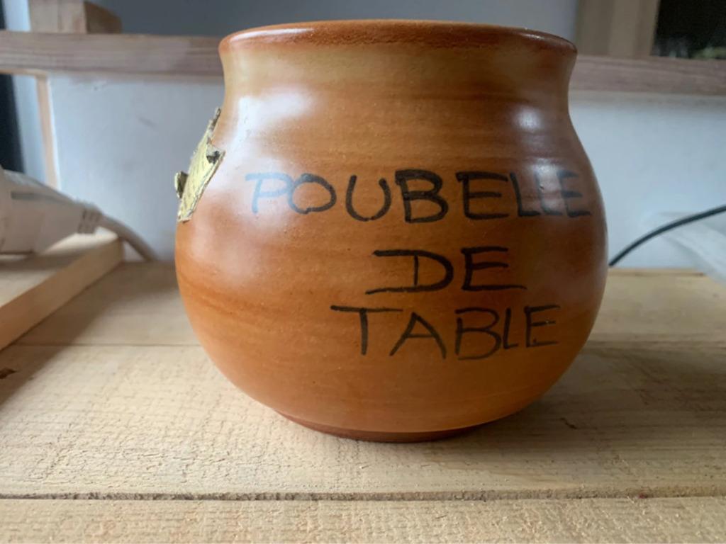 Poubelle de table, Enlèvement ou Envoi