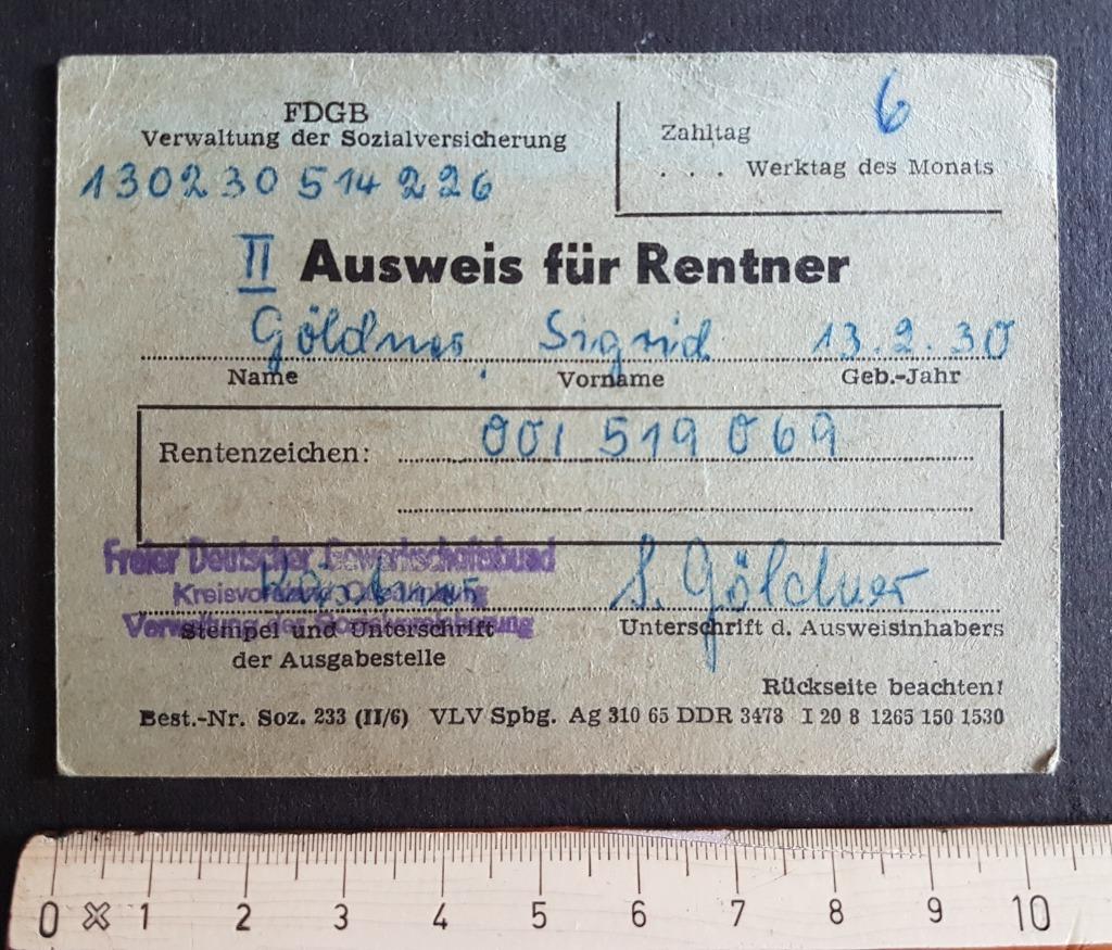 Ausweis für Rentner 1930 Sigrid Göldner FDGB, Verzamelen, Militaria | Tweede Wereldoorlog, Overige soorten, Overige typen, Verzenden