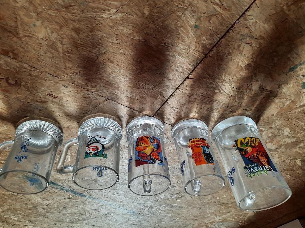 bierglazen carnaval, Verzamelen, Ophalen