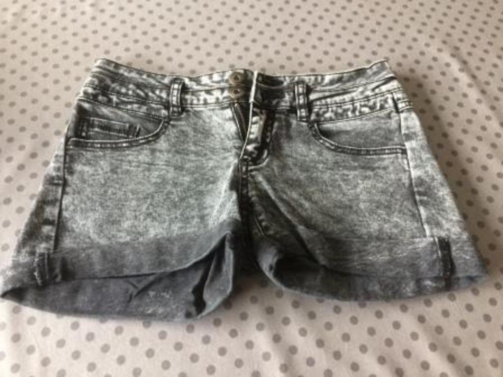 Zwarte jeansshort EDC maat 34, Enlèvement ou Envoi, Comme neuf, Taille 34 (XS) ou plus petite, EDC Esprit