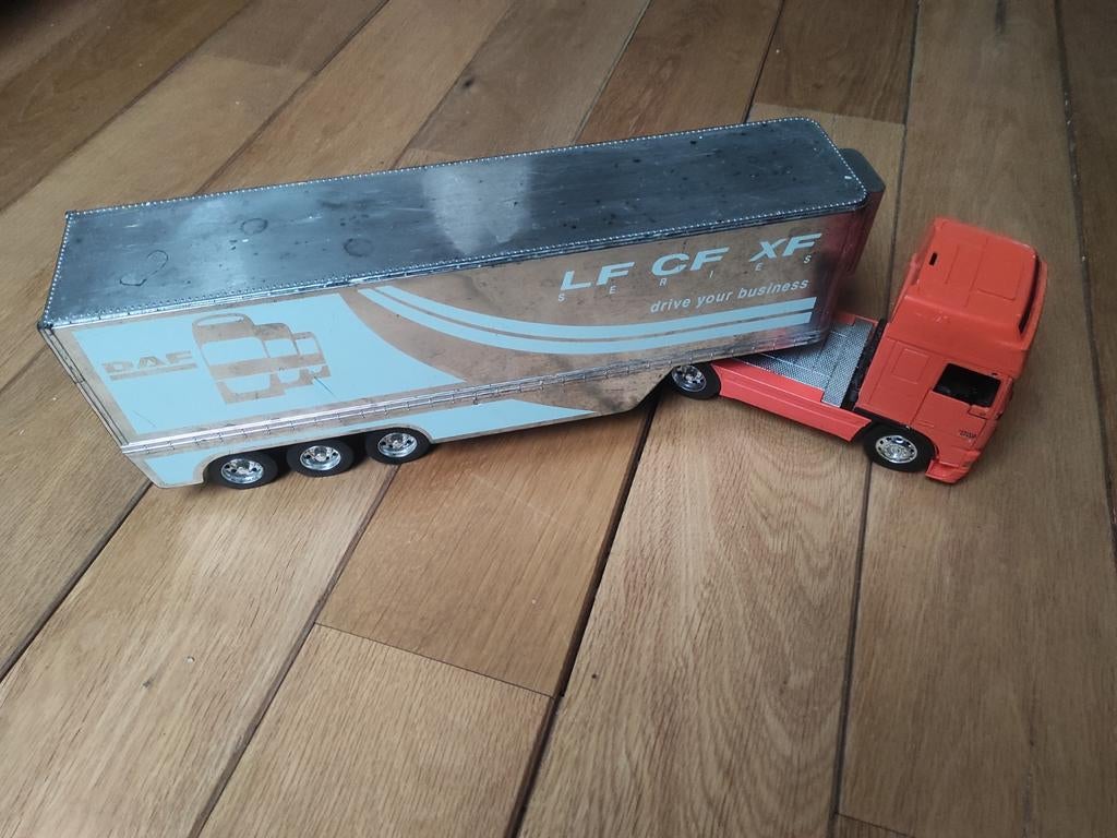 Camion camion 50 cm DAF 95 XF, Enlèvement