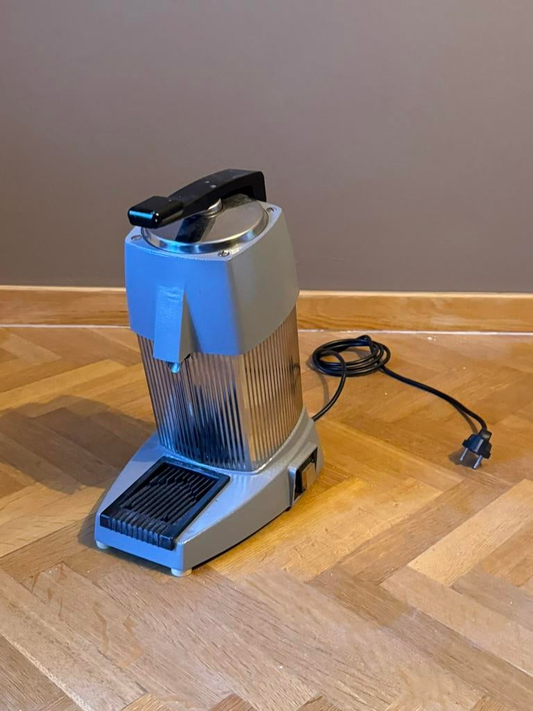 Santos N10 professionele fruitpers, Ophalen, Zo goed als nieuw, Elektrisch