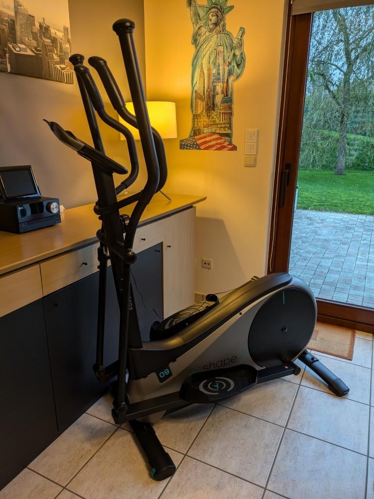 Domyos vélo elliptique E Shape noir, Enlèvement, Utilisé, Métal, Vélo elliptique