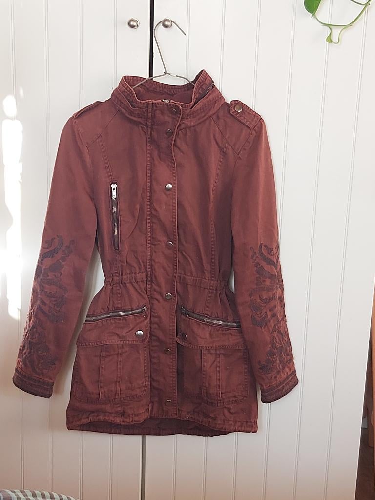 Bordeauxrode parka met geborduurde pasvorm | Promod, Kleding | Dames, Jassen | Winter, Ophalen, Promod, Maat 34 (XS) of kleiner