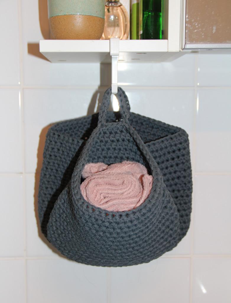Paniers gris bleus crochetés à la main IKEA série Nordrana, Maison & Meubles, Enlèvement ou Envoi, Comme neuf, Panier, Autres matériaux
