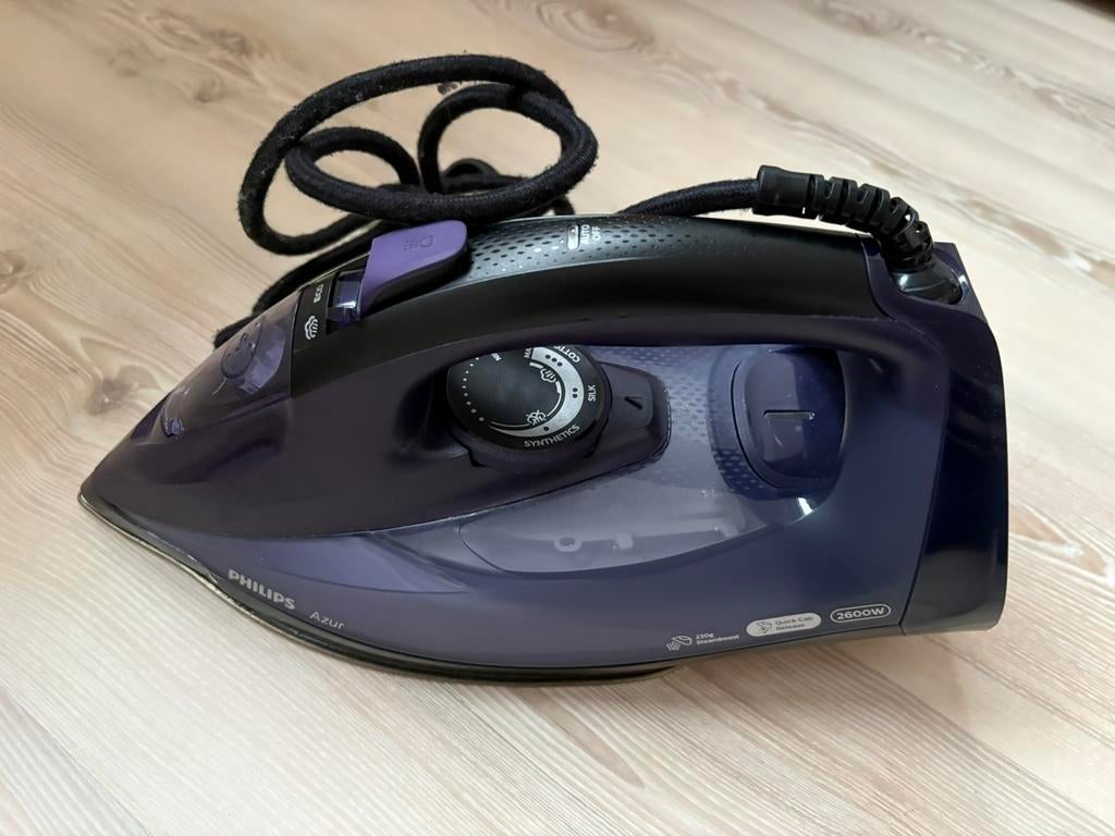 Philips strijkijzer Azur 8000 serie, Elektronische apparatuur, Strijkijzers en Strijkplanken, Ophalen, Gebruikt, Strijkijzer met snoer