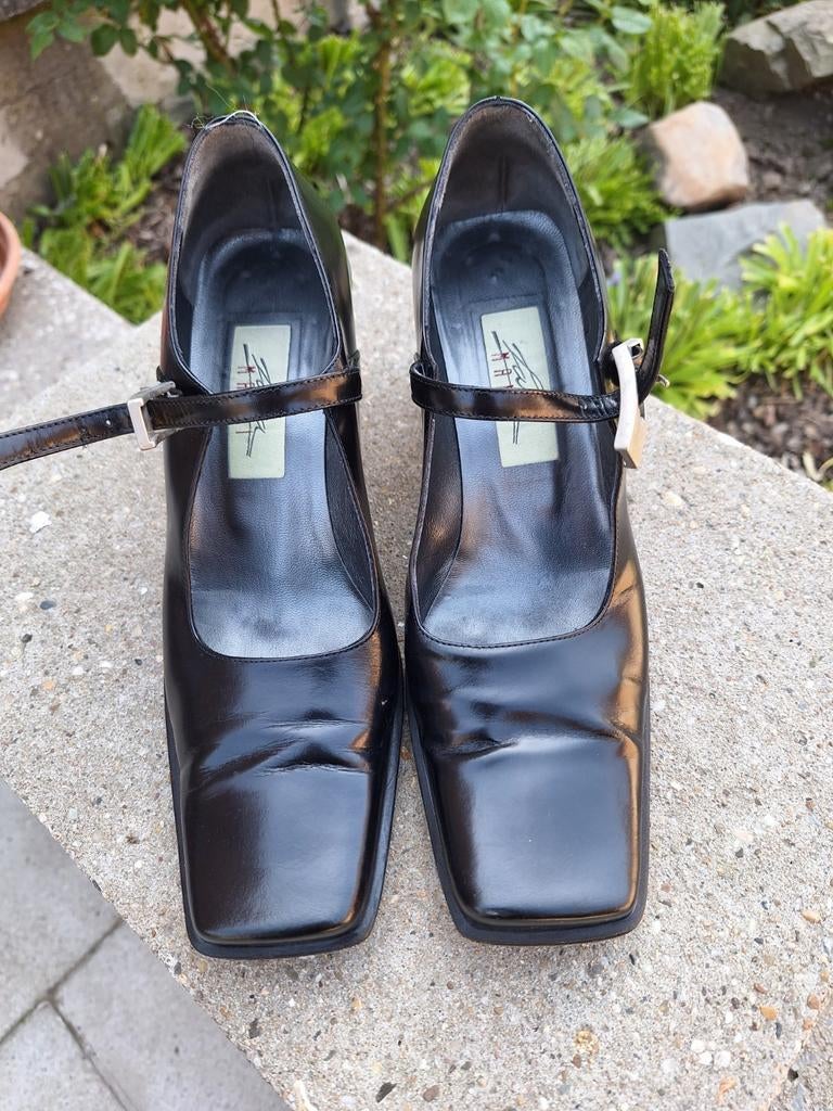 Zwarte schoenen van Lara Manni, Zwart, Ophalen of Verzenden, Zo goed als nieuw, Schoenen met hoge hakken