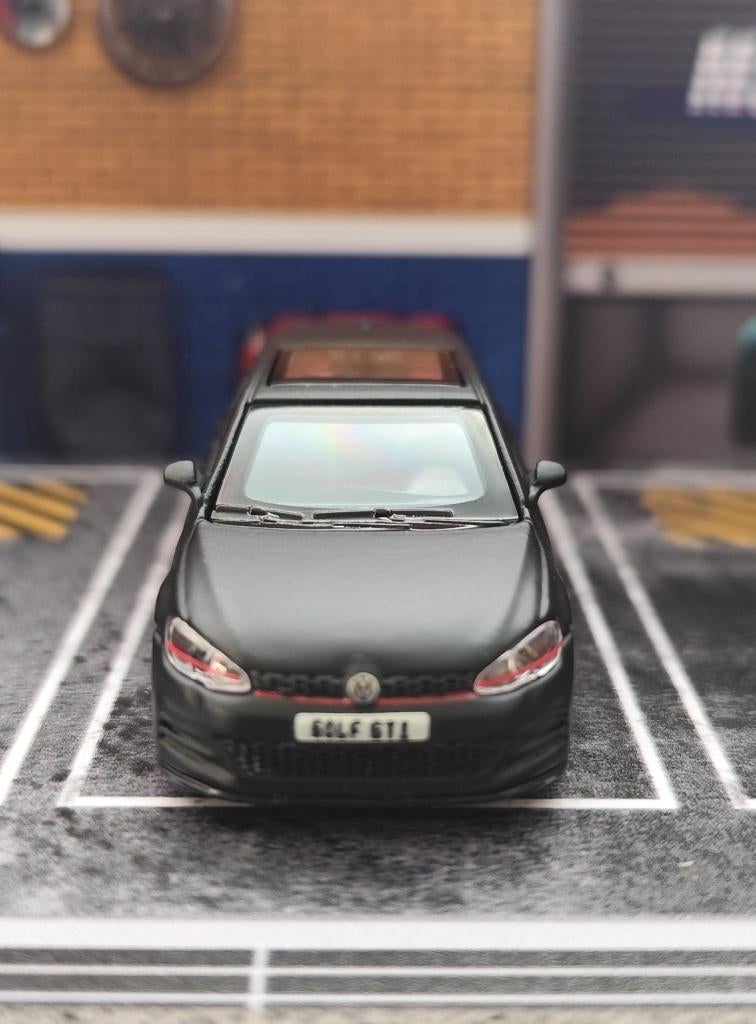 VOLKSWAGEN GOLF GTI (MK7) 1/64, Enlèvement ou Envoi, Neuf, Voiture