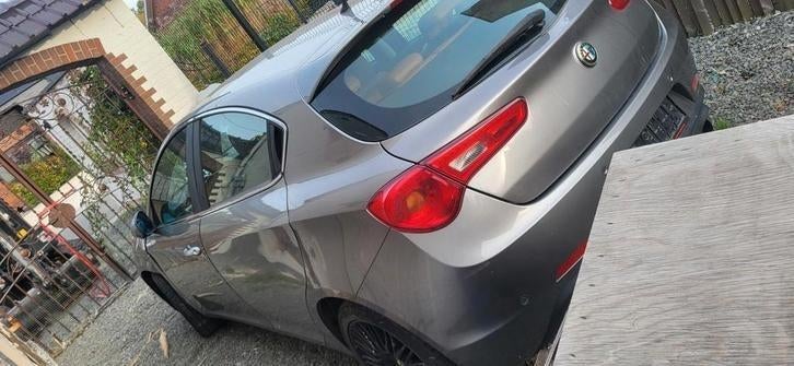 Alle Alfa Giulietta onderdelen, Auto's, Particulier, Giulietta, Te koop, Benzine