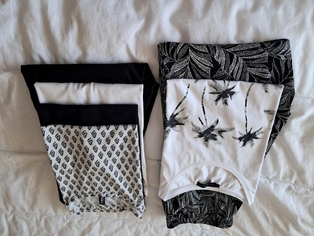 Broek en t-hirt/ Bermuda en topje, Ophalen, Zo goed als nieuw