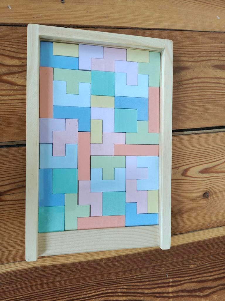 Puzzle en bois aux couleurs douces pour réaliser des tangram, 2 à 4 ans, Enlèvement, Utilisé, 10 à 50 pièces