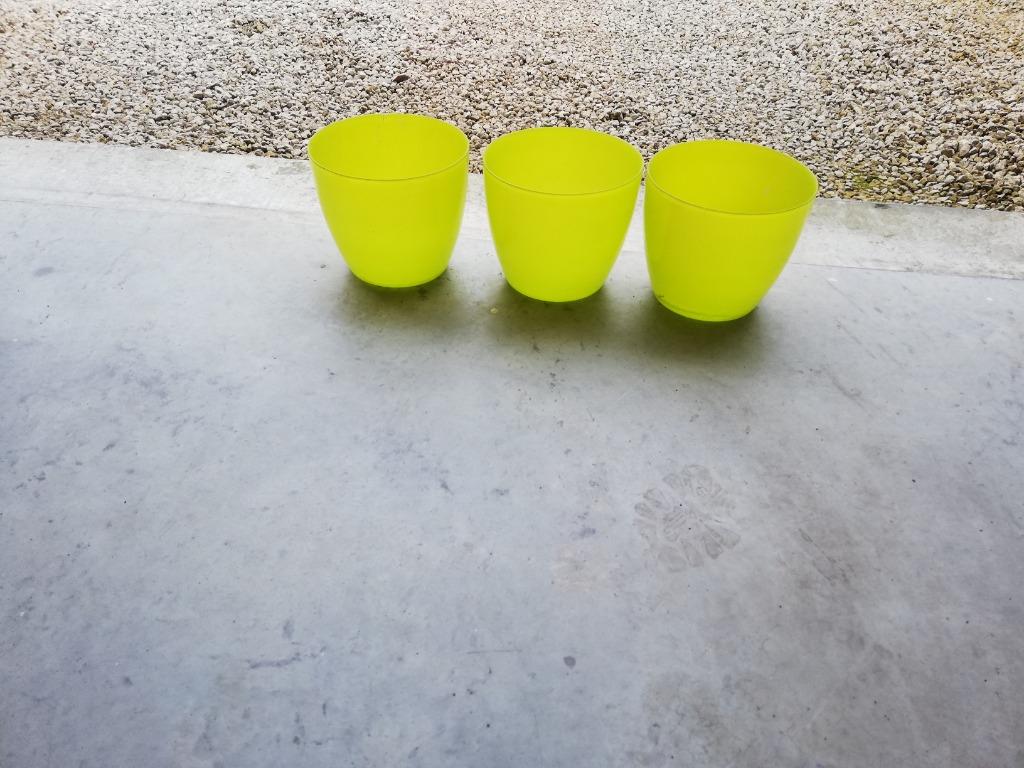 3 glazen moderne bloempotten, mooie kleur, Ophalen