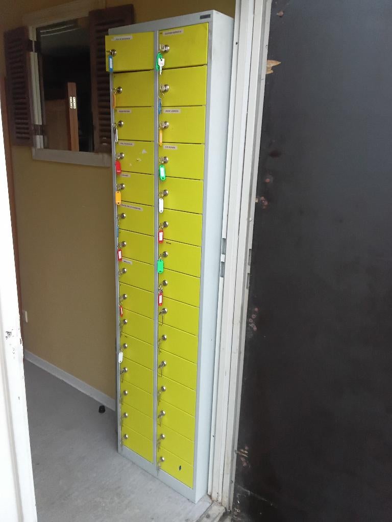 Metalen lockerkast, Ophalen, Gebruikt