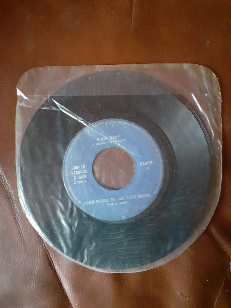 45T John Wooley and Just Born : Ruby baby (BELPOP), Ophalen of Verzenden