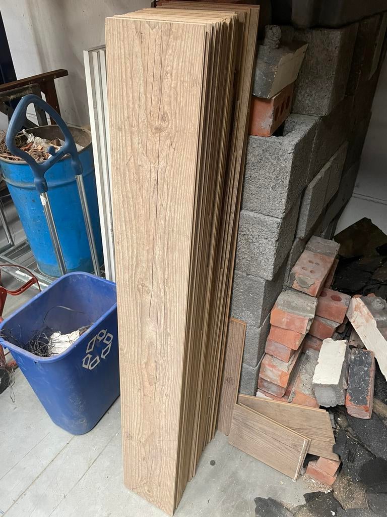 Gratis laminaat, Bricolage & Construction, Bois & Planches, Enlèvement, Utilisé