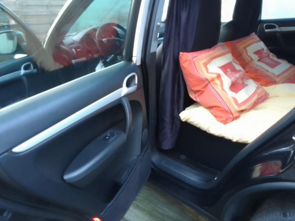 Mobilhome Porsche Cayenne turboS 4.5 lichte vracht.full ., Caravans en Kamperen, Mobilhomes, Particulier, Benzine, TV