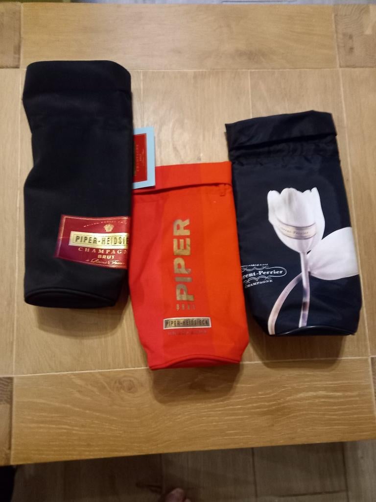 3 NIEUWE CHAMPAGNE HOEZEN, Enlèvement