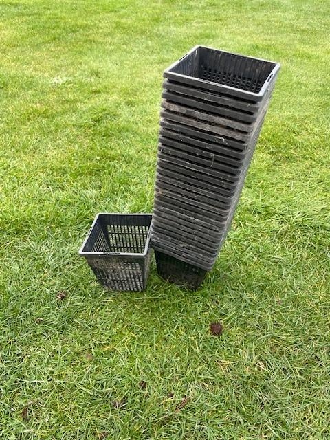 28 Vijvermandjes 11 x 11 cm 11cm hoog, Tuin en Terras, Ophalen, Nieuw