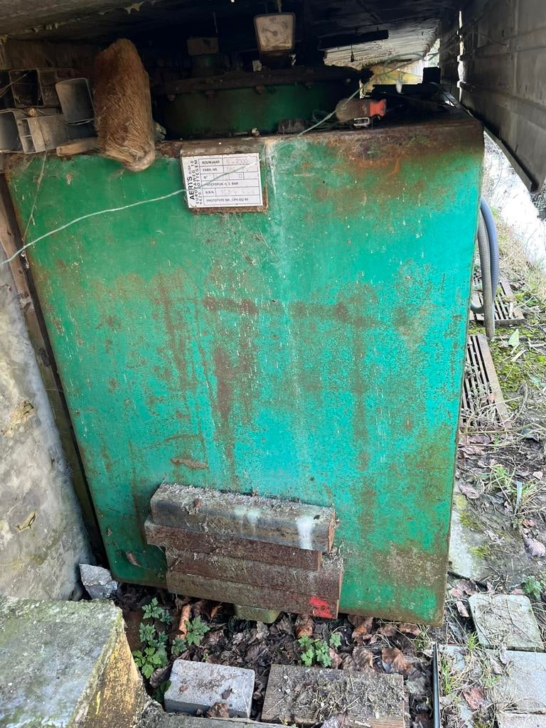 Oude stalen mazouttank, Tuin en Terras, Ophalen