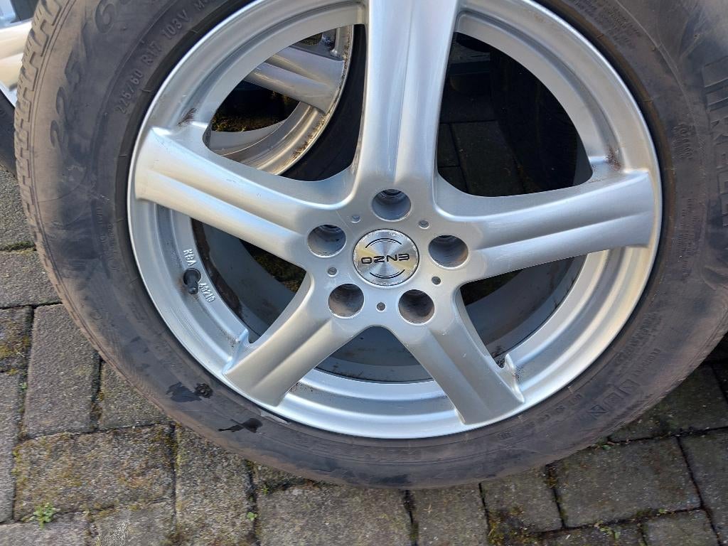 set winterbanden 225/60 R17, Auto-onderdelen, Ophalen, Gebruikt, Banden en Velgen, 17 inch